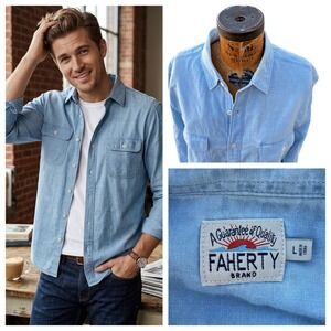 Faherty Brand Large Shirt Indigo Dyed Sun Washed Button Down Light Blue Preppy